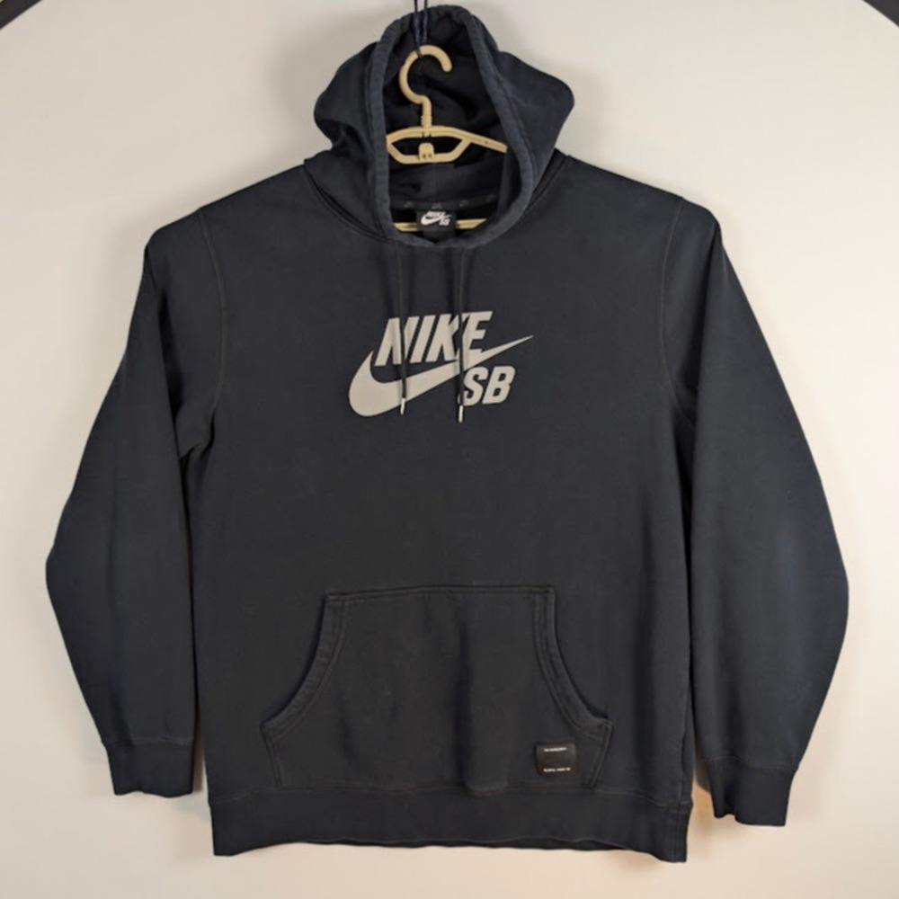Nike SB Hoodie Mens Large Black Skateboarding Pullover Graphic Logo Fleeceโ